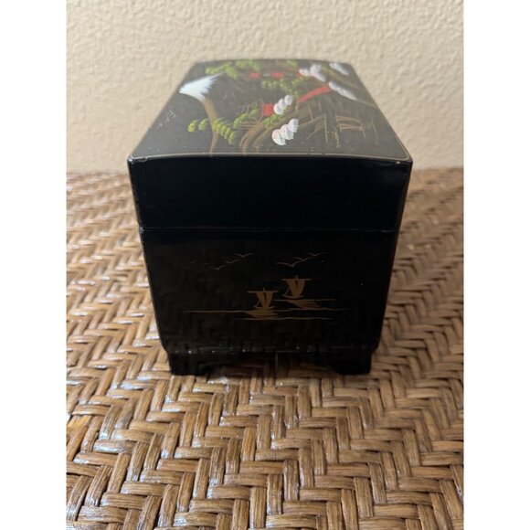 Vintage Hand-Painted Japanese Lacquerware Jewelry Box With Scenic Landscape - Picture 3 of 14